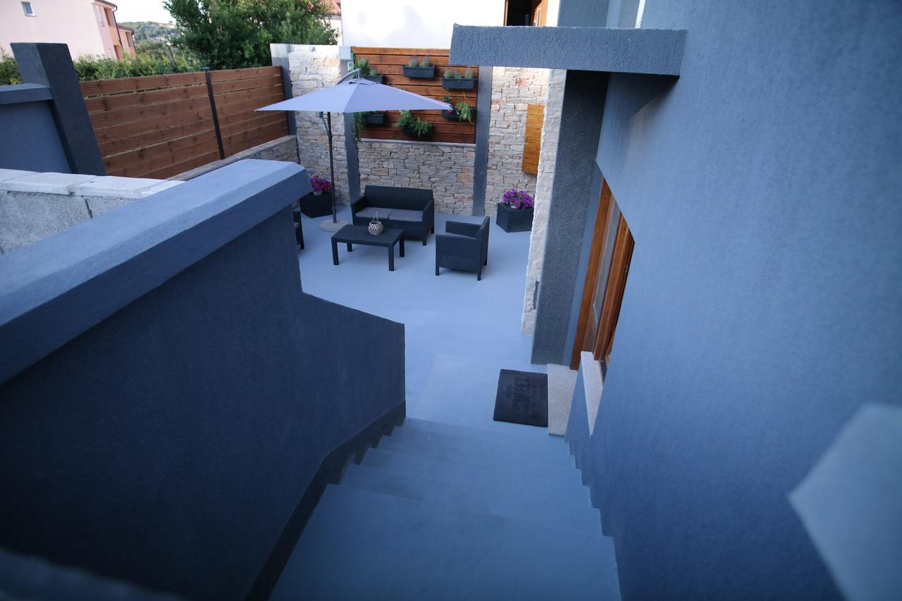 Apartments Hedona Pula Extérieur photo